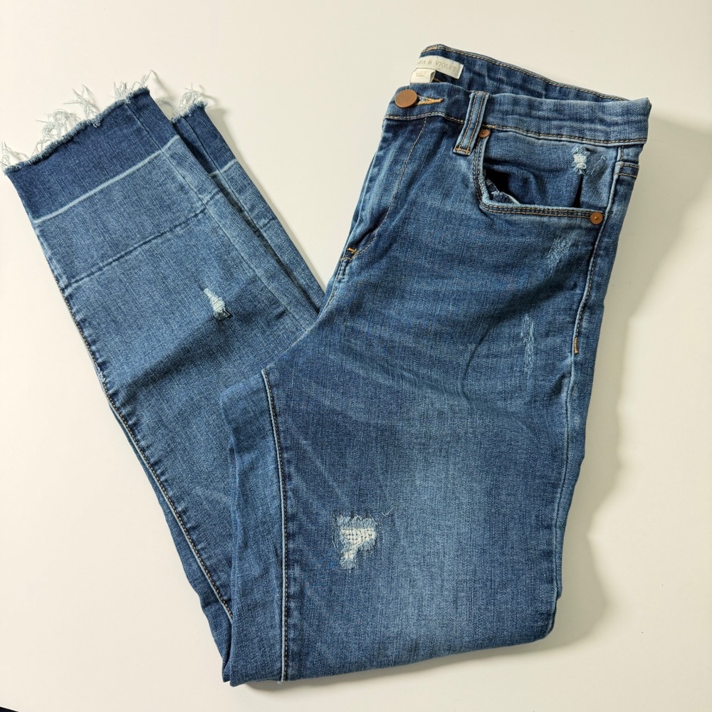 Chelsea & Violet Distressed Skinny Jeans Blue Medium Wash Raw Hem Size 30